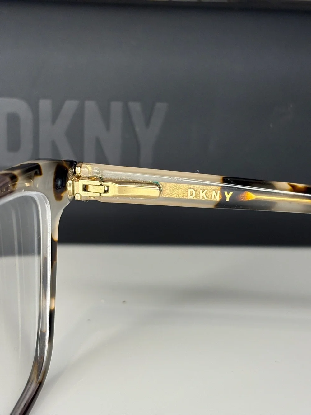 Pre-loved DKNY Gray Tortoiseshell Square  Frames
